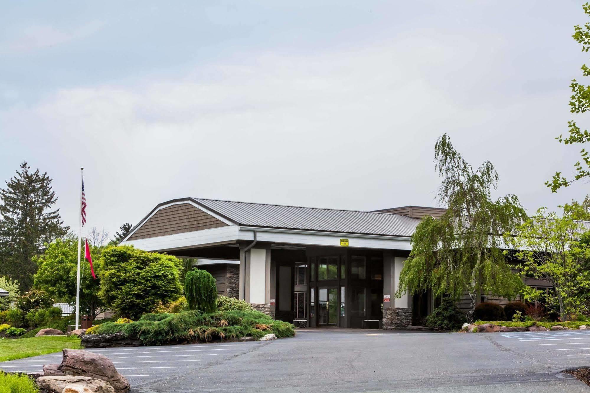 Ramada By Wyndham Rock Hill At Sullivan Center Eksteriør bilde