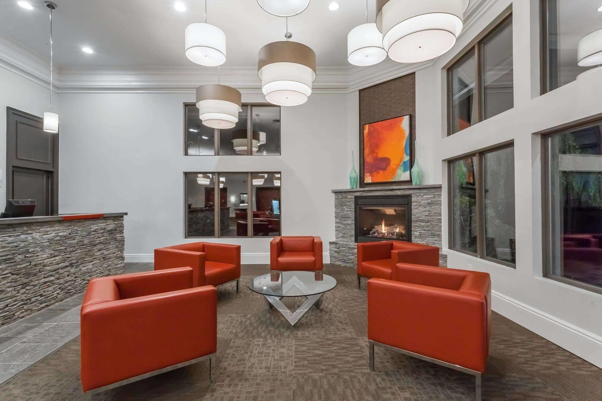 Ramada By Wyndham Rock Hill At Sullivan Center Eksteriør bilde
