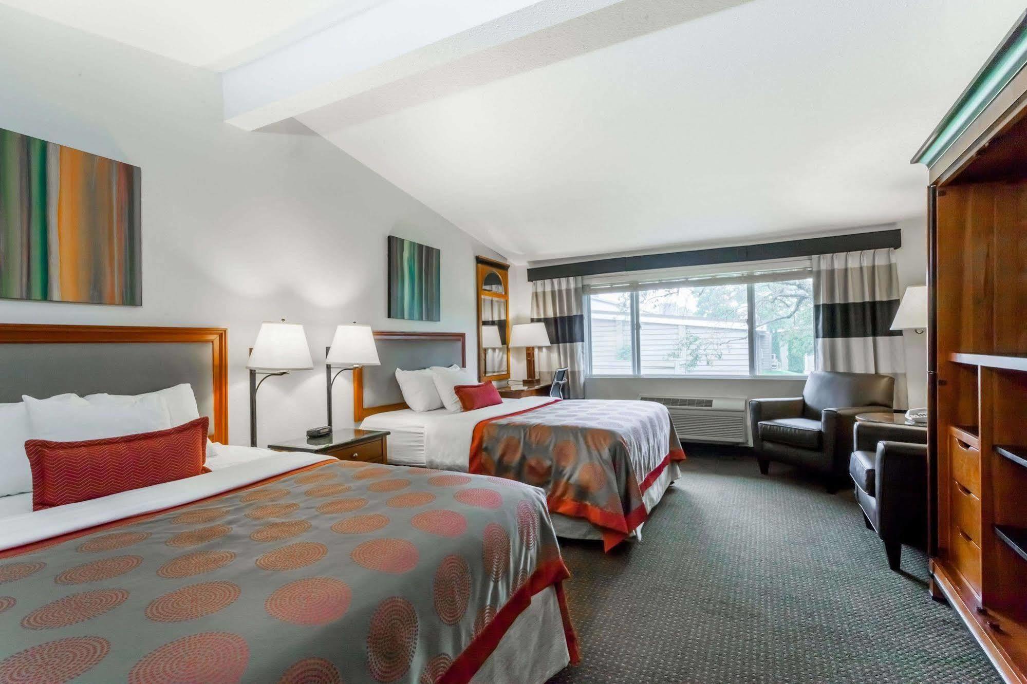 Ramada By Wyndham Rock Hill At Sullivan Center Eksteriør bilde