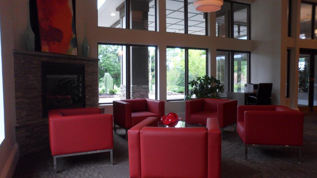 Ramada By Wyndham Rock Hill At Sullivan Center Eksteriør bilde