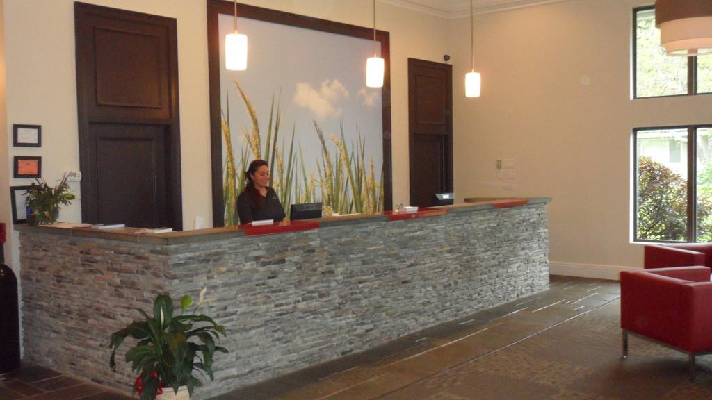 Ramada By Wyndham Rock Hill At Sullivan Center Eksteriør bilde